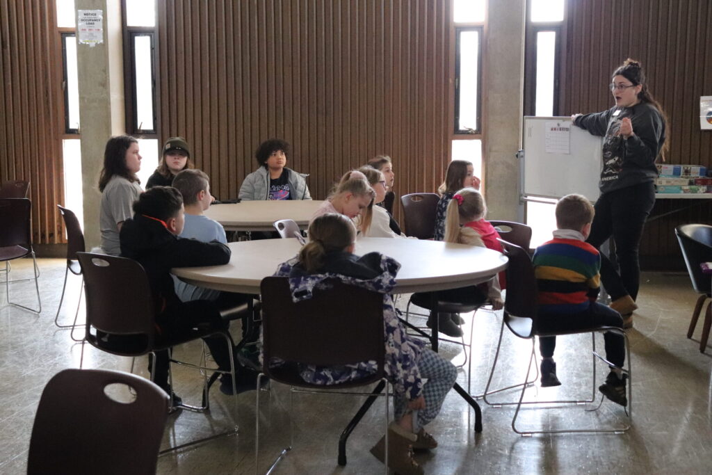 animal adaptations upper compressed